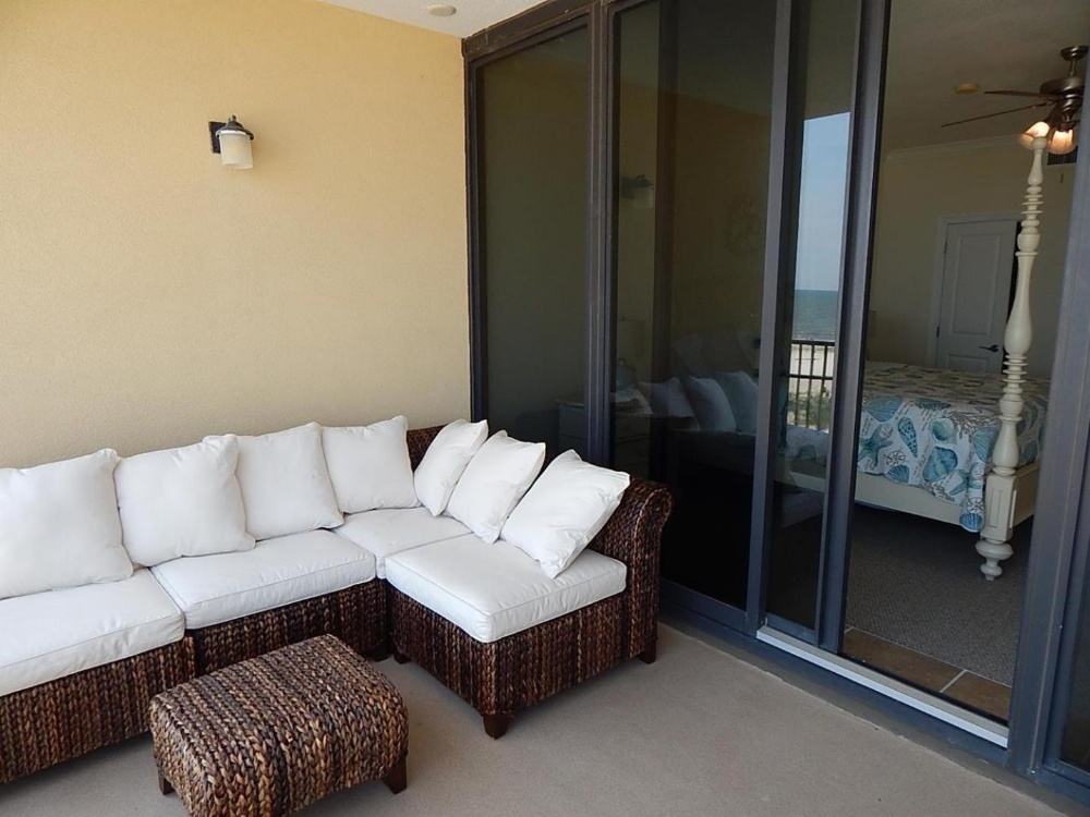 619 Holiday Isle Main image